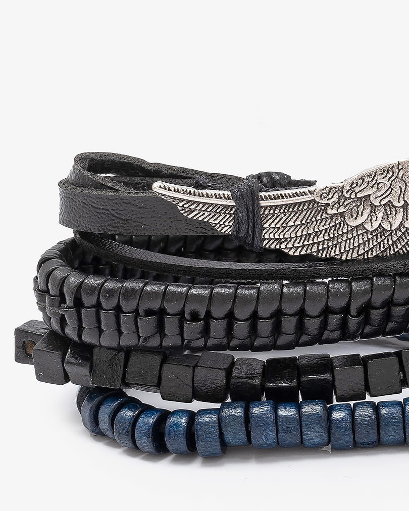 Set of 4 stylish men's bracelets