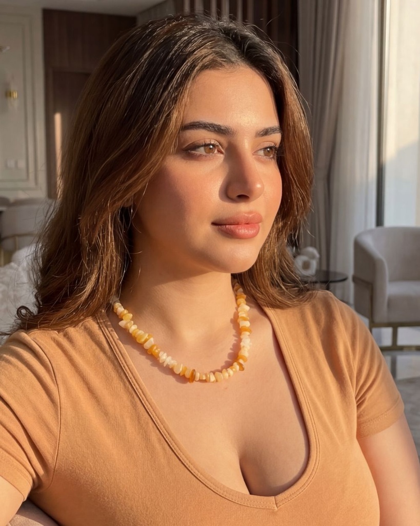 سلسلة نسائي أفينتورين جملي طبيعي بيج فاخر