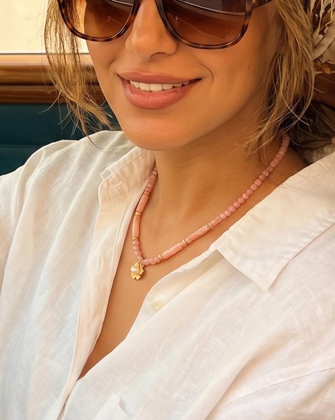 سلسلة أنيق من الأحجار الطبيعية